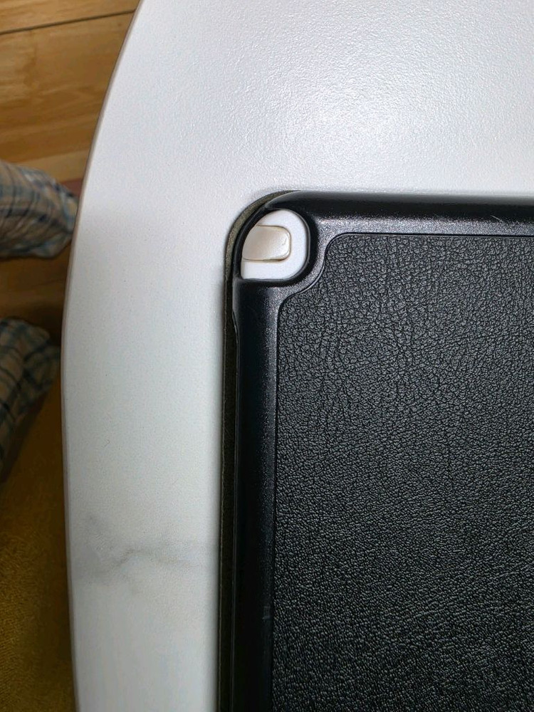 갤럭시탭 A6 SM-P580 팝니다.(외장메모리 64G포함) 이미지