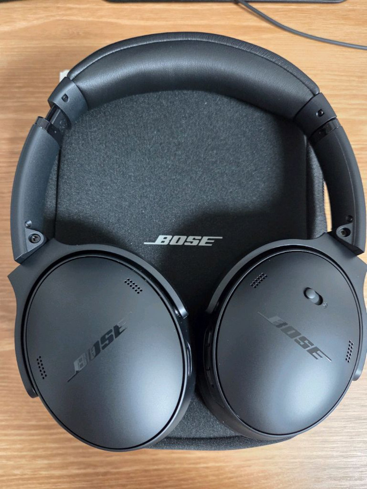 BOSE 무선 헤드폰 QC SC 블랙(노이즈 캔슬링 지원) 최상급 이미지