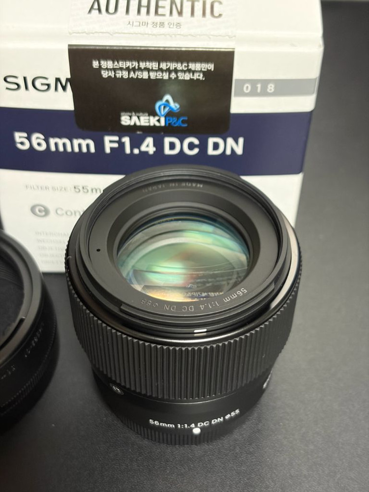 시그마 56mm f1.4 x마운트 이미지