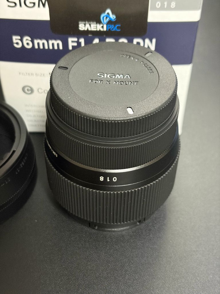 시그마 56mm f1.4 x마운트 이미지