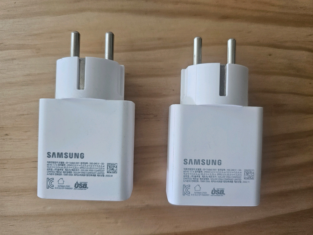 삼성65W 충전기 TA865 R01(접지형) 팝니다 갤럭시북 S26 이미지