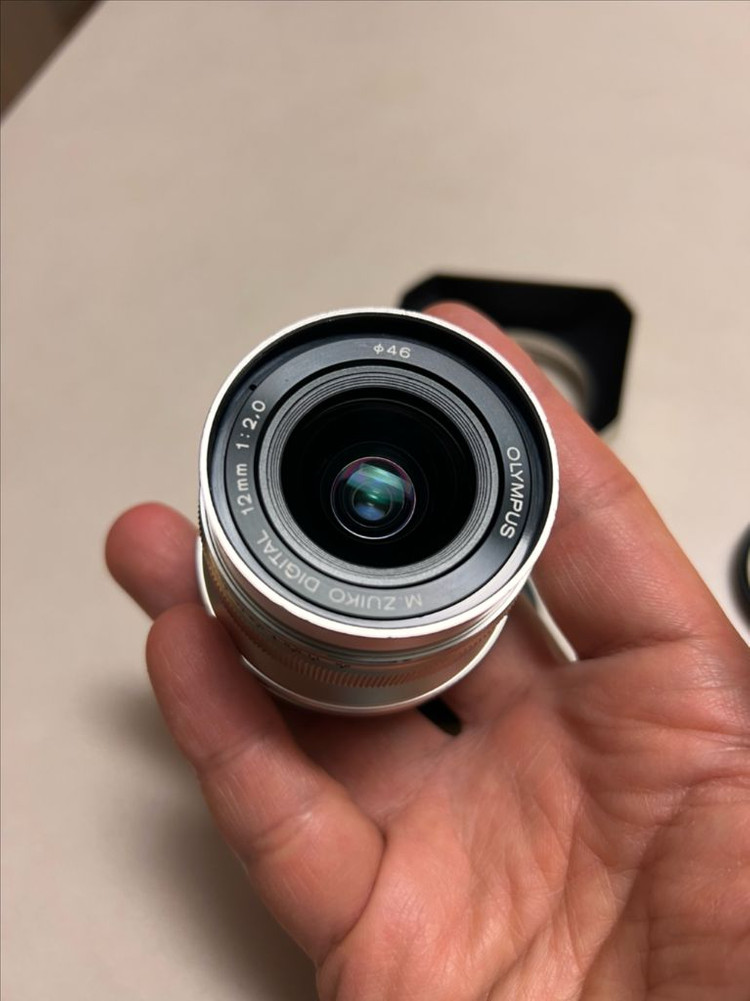 올림푸스 12mm 2.0 렌즈 마이크로포서드 마포 파나 루믹스 이미지