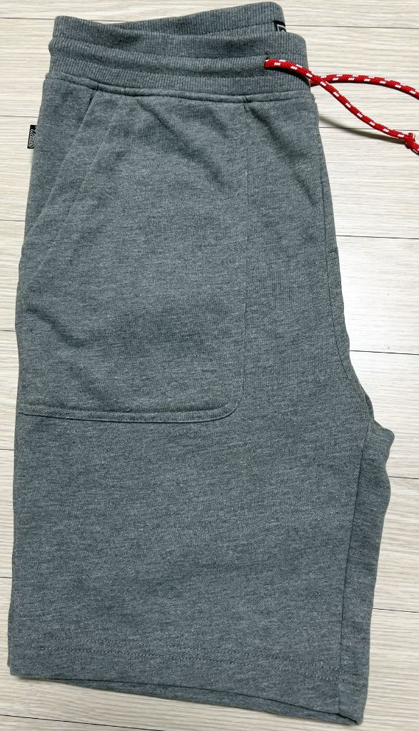 Wilder & Sons 그레이 스웨트 반바지 팝니다 . 이미지
