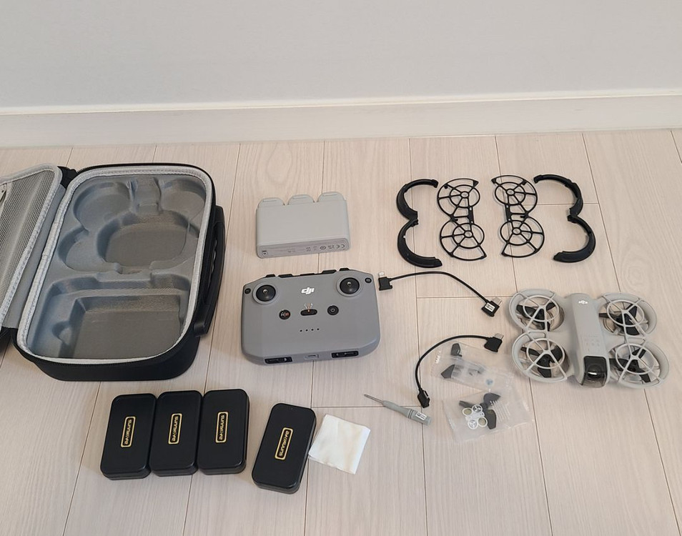 DJI Neo 드론 플라이 모어 콤보 + 약 10만원 상당의 악세사리 일체 풀세트 이미지