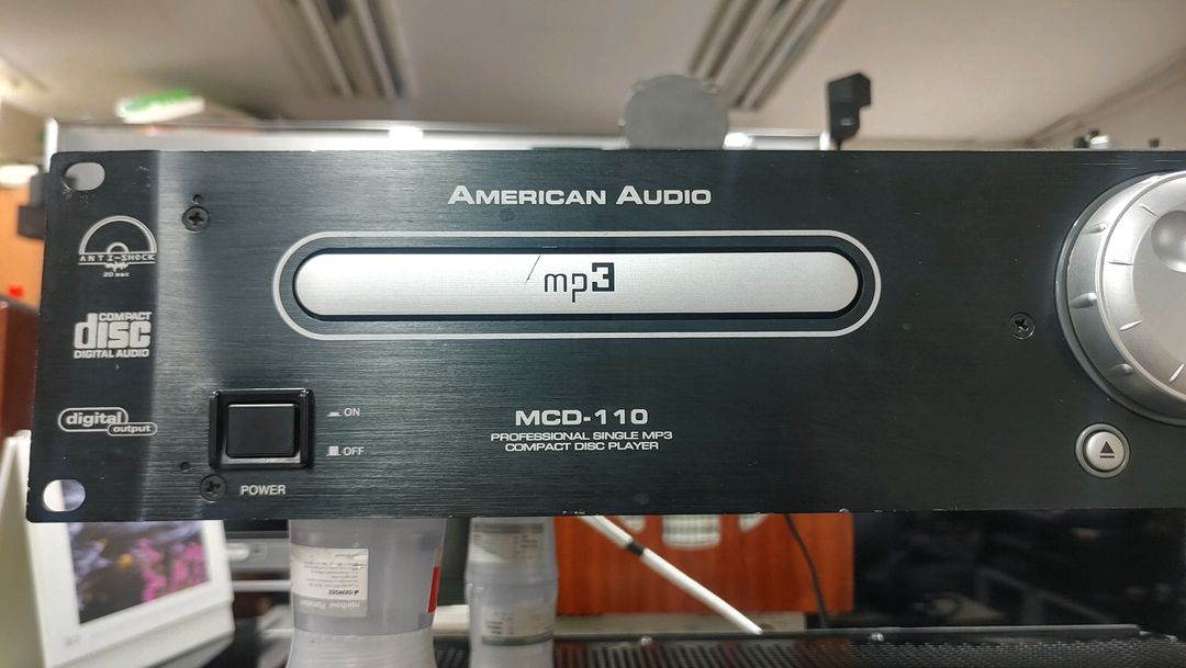 American Audio MCD-110 MP3 CD플레이어 이미지