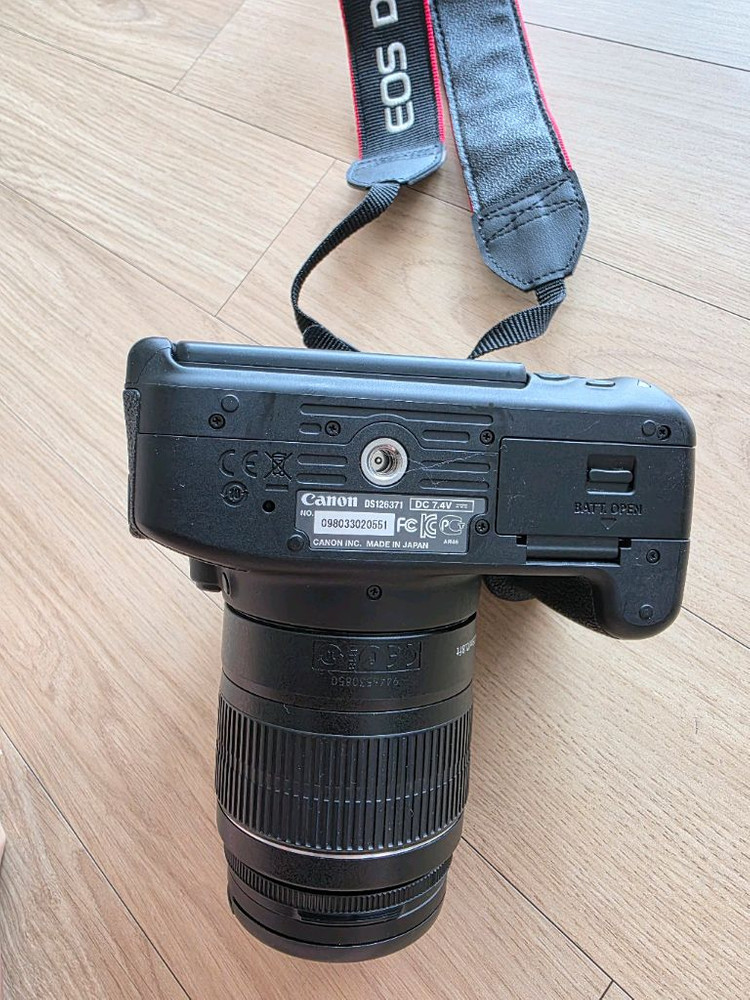 캐논 650D 번들렌즈 카메라 세트 이미지