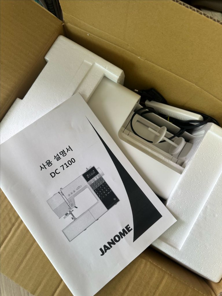 자노메 dc7100 재봉틀 미싱 이미지