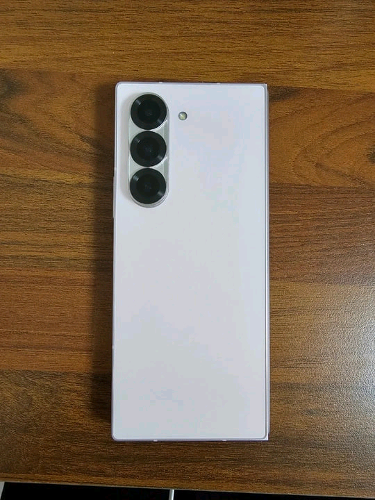 갤럭시 Z폴드6 256GB 이미지