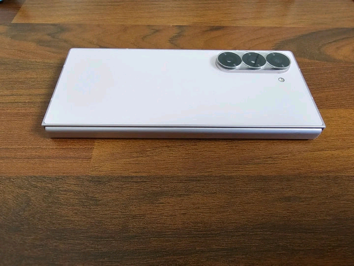갤럭시 Z폴드6 256GB 이미지