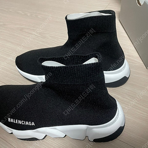 [판매]정품 발렌시아가 스피드러너 새제품 EU36, EU39 팝니다. 이미지