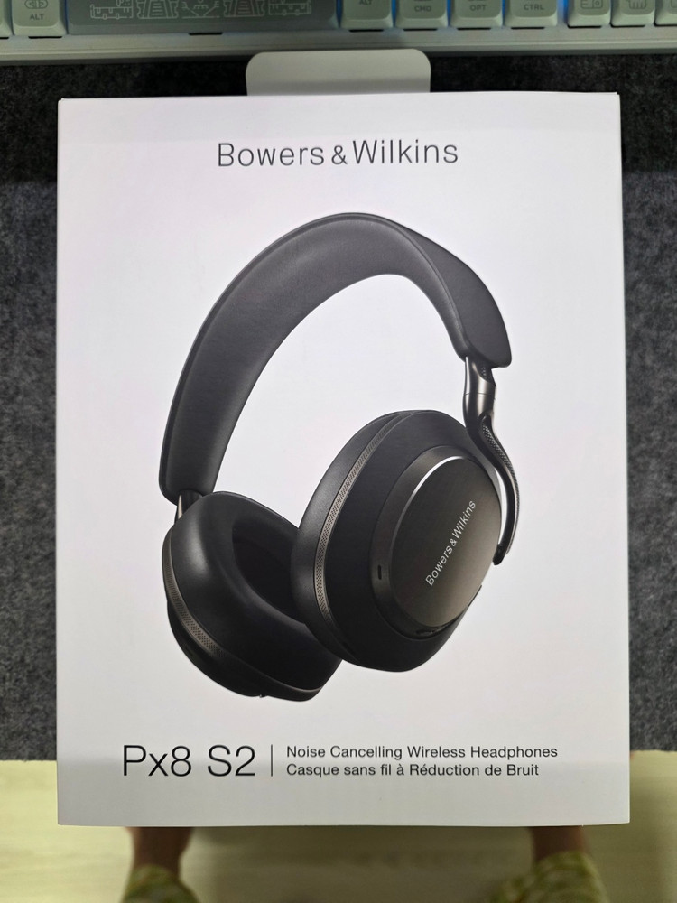 바워스앤윌킨스 B&W Px8 S2 오버이어 노이즈캔슬링 무선 헤드폰 이미지