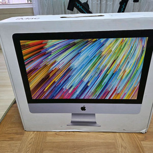 아이맥 iMac 2017 21.5인치 4K / i5 / 램8GB / 1TB 이미지