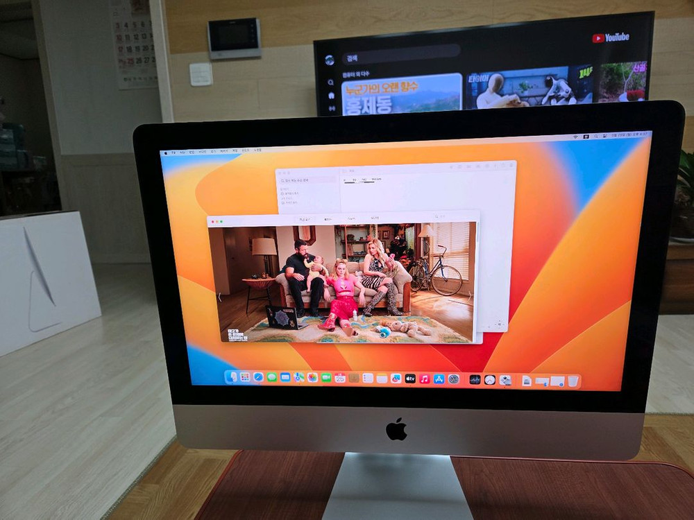 아이맥 iMac 2017 21.5인치 4K / i5 / 램8GB / 1TB 이미지