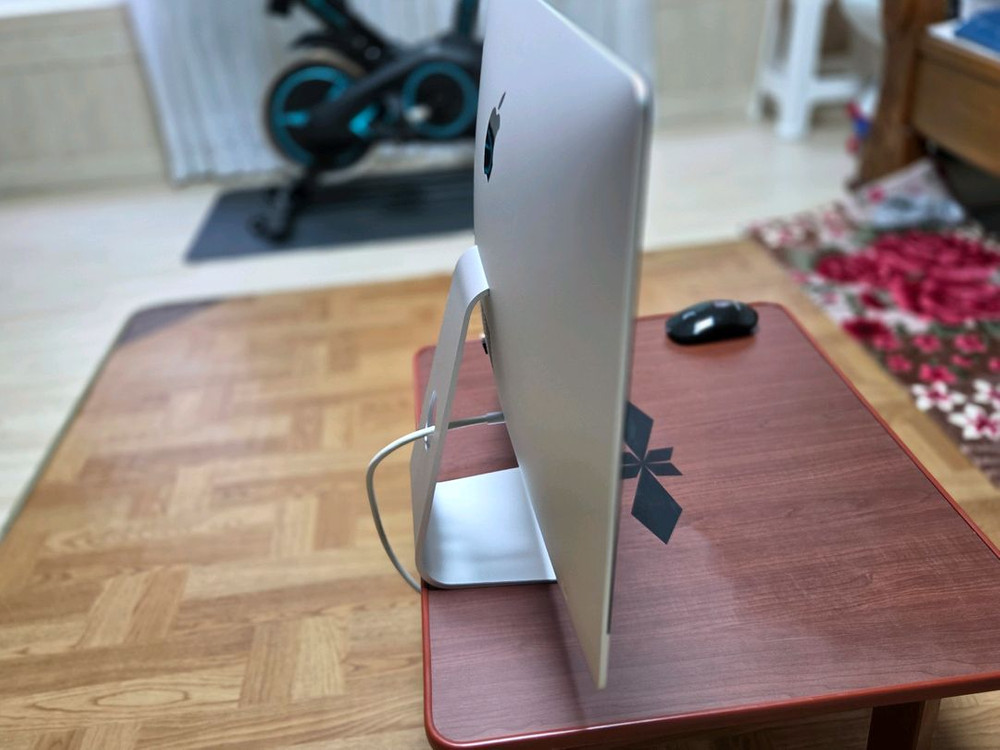 아이맥 iMac 2017 21.5인치 4K / i5 / 램8GB / 1TB 이미지
