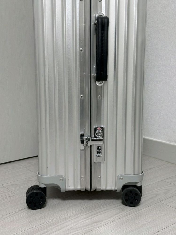 리모와캐리어 클래식 체크인L 실버 (수화물용) 이미지
