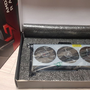 Radeon VII (라칠, 라데온7) GPU 그래픽카드 이미지