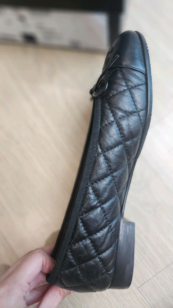 샤넬 퀼팅 발레리나 플랫 이미지