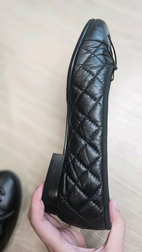샤넬 퀼팅 발레리나 플랫 이미지