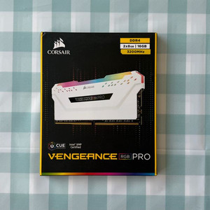 커세어 벤젠스 RGB PRO DDR4 16GB 3200MHz 화이트 이미지