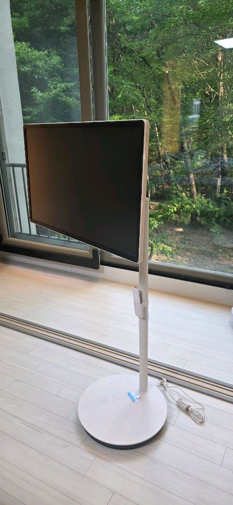 삼성 더 무빙스타일 TV 27인치 모니터 터치가능 미사용 새제품 이미지