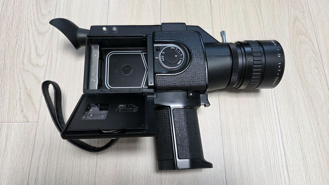 니콘 R10 슈퍼8 8mm 필름 카메라 이미지