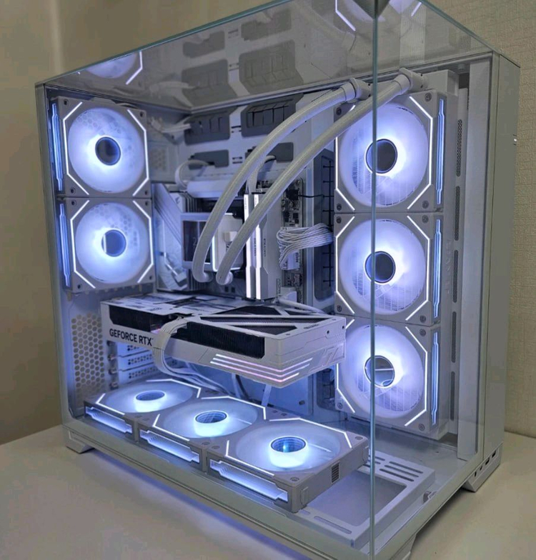 7800X3D/5070/긱바B850M/1TB/리안리셋/화이트 데스크탑 판매 이미지