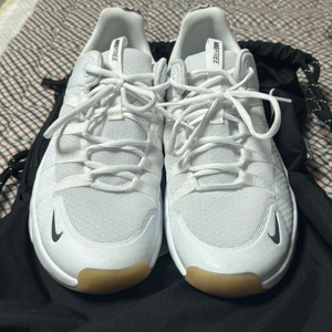 나이키 헬스장 운동화 프리 메트콘 7 285 이미지