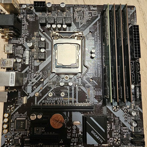 i7 8700 b360메인보드 32기가 풀뱅크램 팝니다 이미지