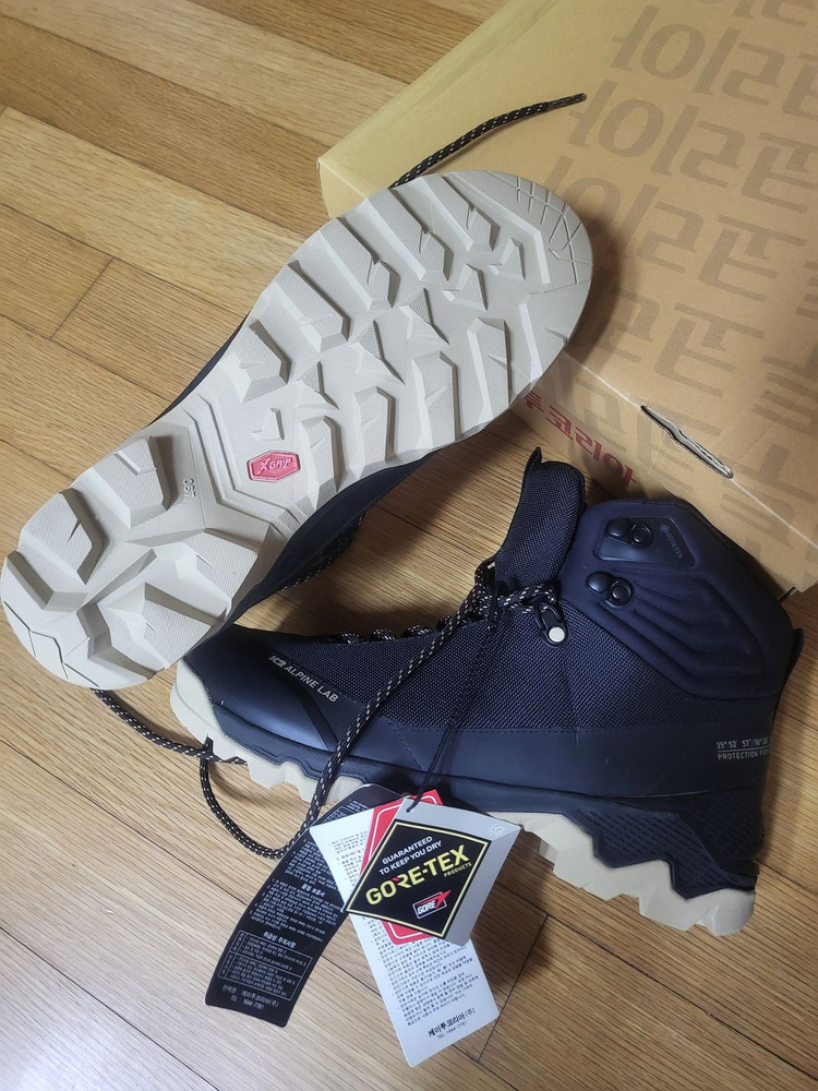 K2 고어텍스 등산화 255 & 260 (미사용) 이미지