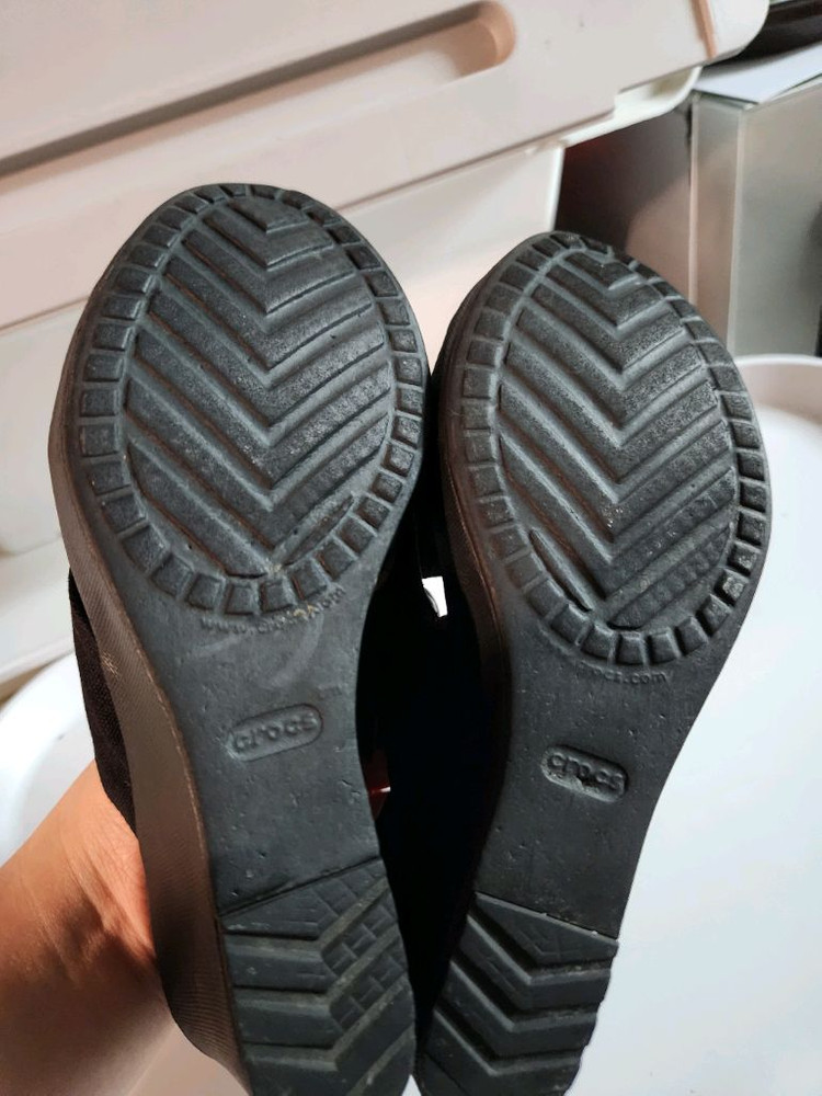 크록스 엑스 웨지힐 슬리퍼 이미지