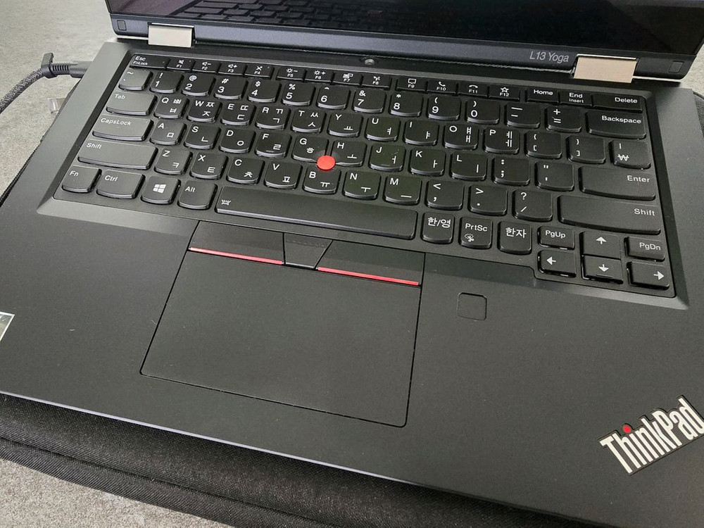 레노버 씽크패드(5650U/ 8GB/ 512GB) L13 Yoga 노트북 팝니다. 이미지