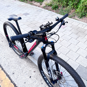 벤츄라 카본 mtb 자전거 이미지