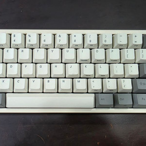 레오폴드 FC660C 화이트 저소음 토프레 무접점키보드 이미지