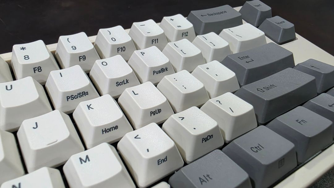 레오폴드 FC660C 화이트 저소음 토프레 무접점키보드 이미지