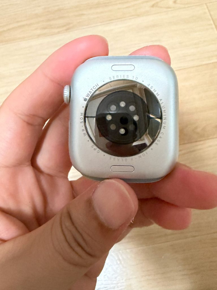 애플워치10 GPS 46mm 실버 팝니다 이미지