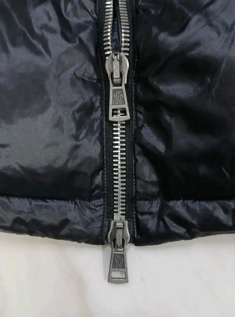 [최고급 정품 남여공용] 몽클레어 팜엔젤스 후드패딩 3사이즈 루이비통 샤넬 구찌 펜디 프라다 디올 버버리 톰브라운 이미지