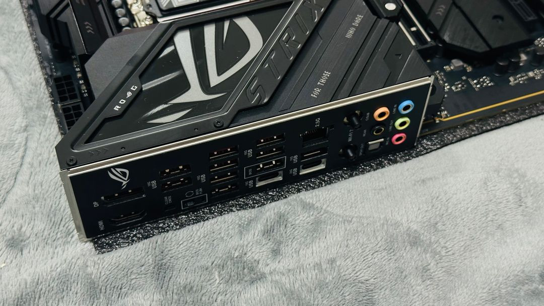 ASUS ROG STRIX Z790-E GAMING WIFI II 풀박스 / 소켓핀 정상 / AS 26년 10월까지 이미지