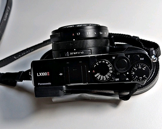 파나소닉 루믹스 LX100M2 판매합니다. 이미지