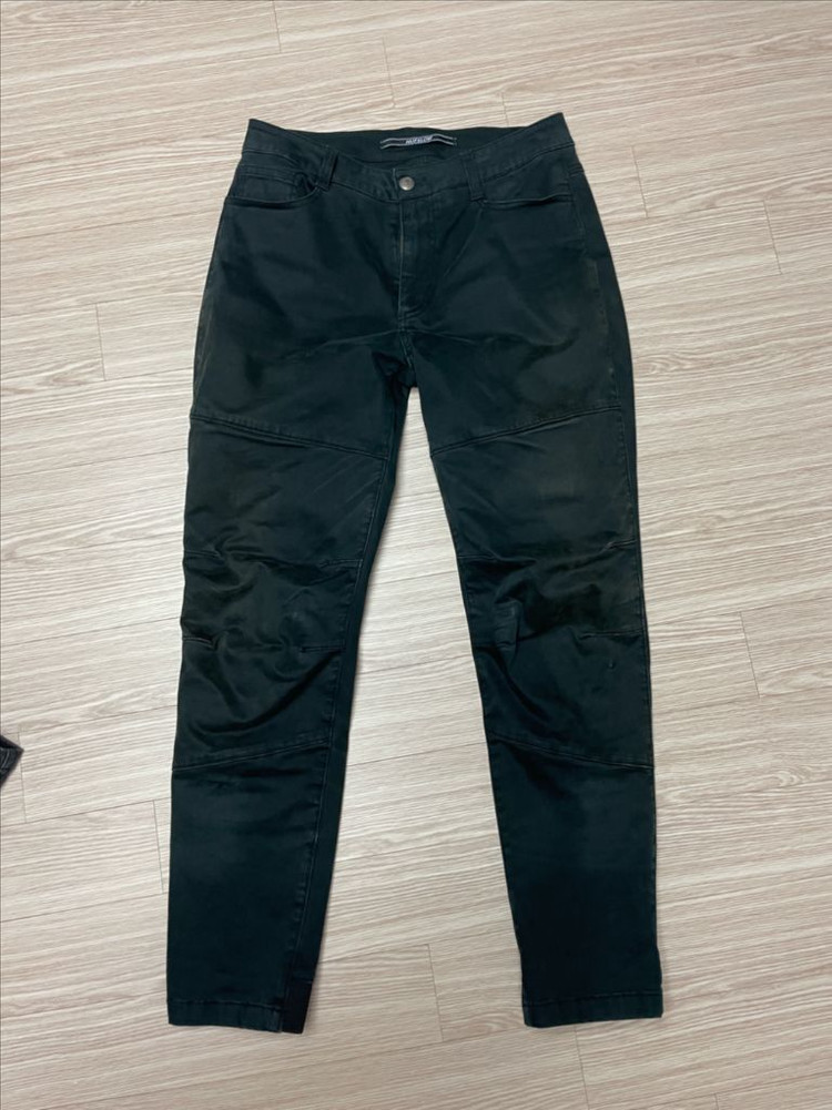 HUFSFLOW 라이딩진 32인치 블랙(보호대 모두 포함) 이미지