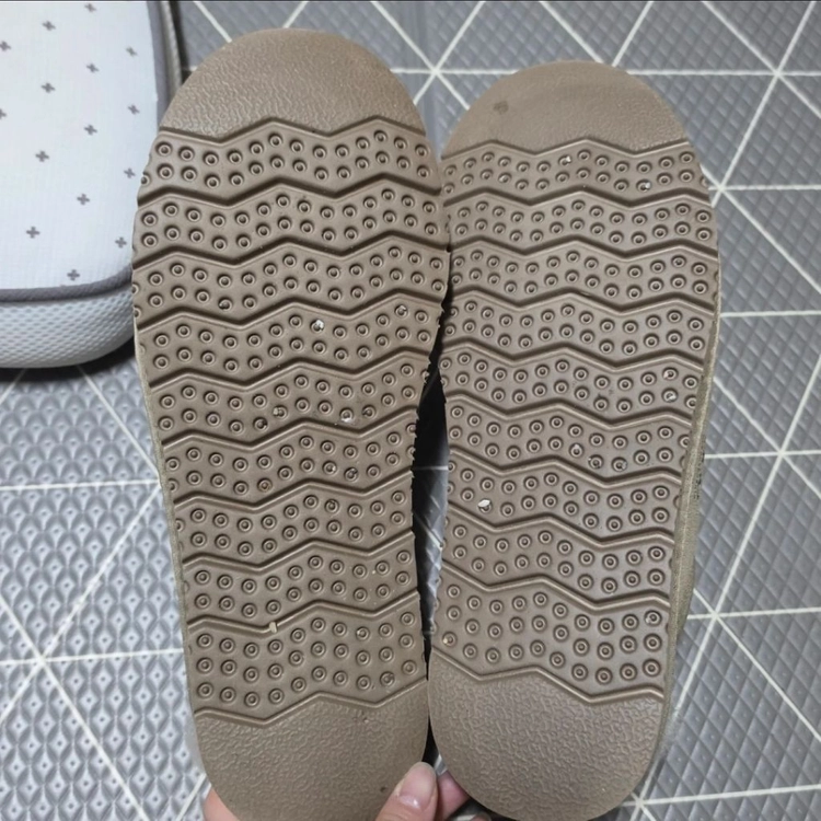어그 슬리퍼 이미지