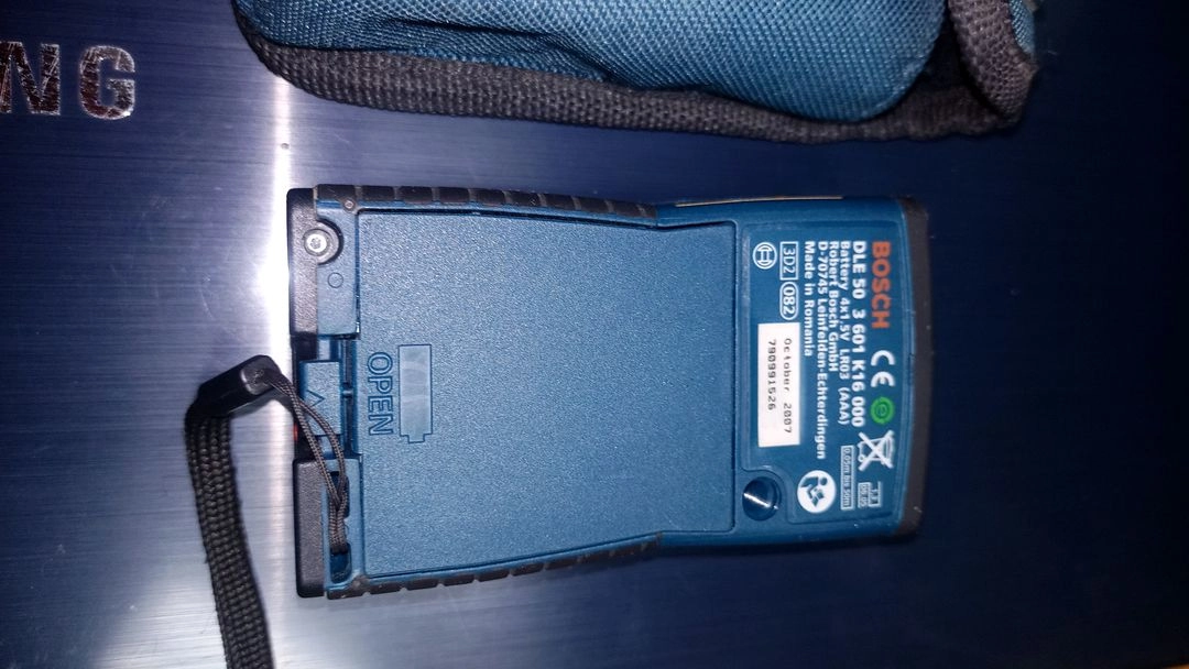 레이저 거리측정기 보쉬 보쉬 레이저 거리 측정기 DLE 50 Professional 모델입니다. 이미지