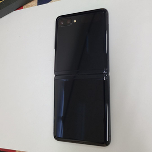 갤럭시 Z플립 블랙 256GB U+ 무잔상 중고폰 213685 이미지