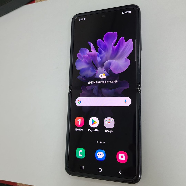 갤럭시 Z플립 블랙 256GB U+ 무잔상 중고폰 213685 이미지