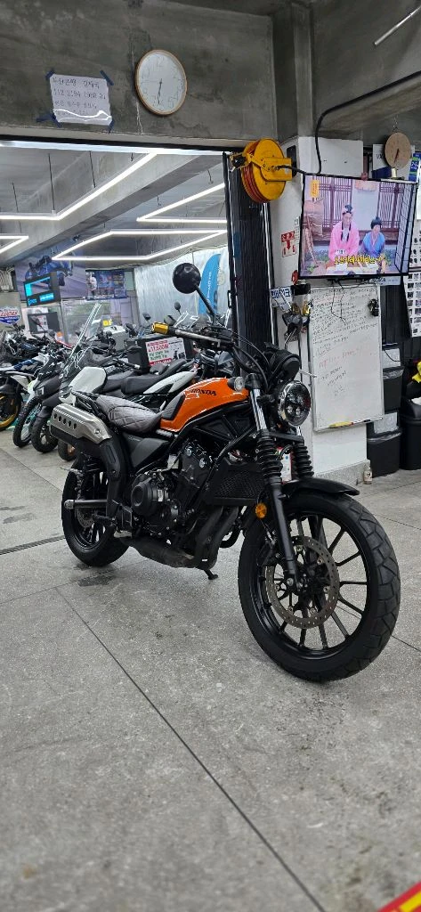 혼다 cl500 23년 7500k 신차컨디션 이미지