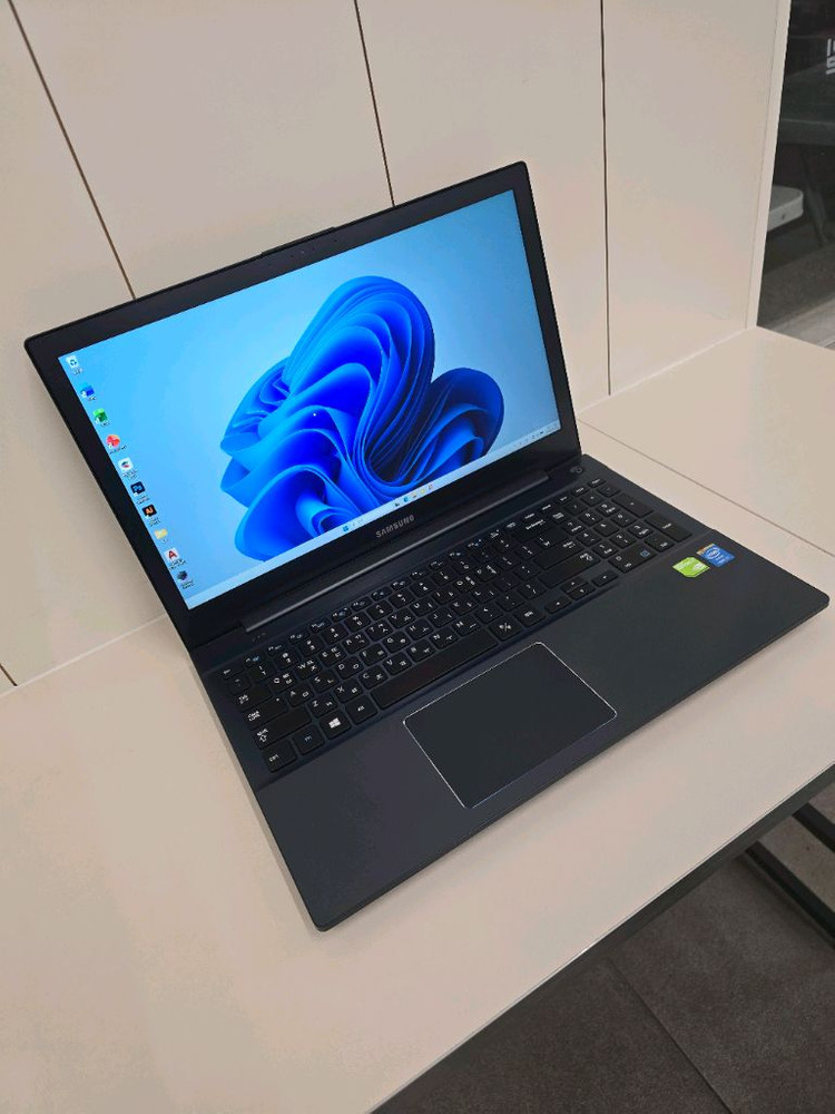 슬림형 15인치 삼성 고성능 i7 사무용 노트북(16GB,500GB) 이미지