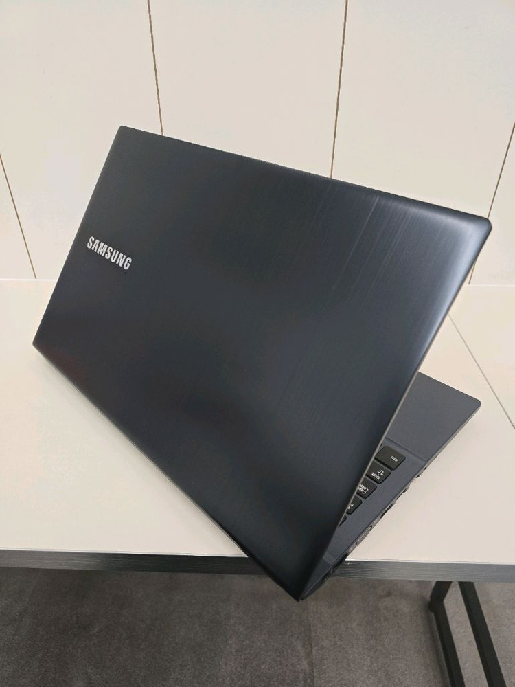 슬림형 15인치 삼성 고성능 i7 사무용 노트북(16GB,500GB) 이미지