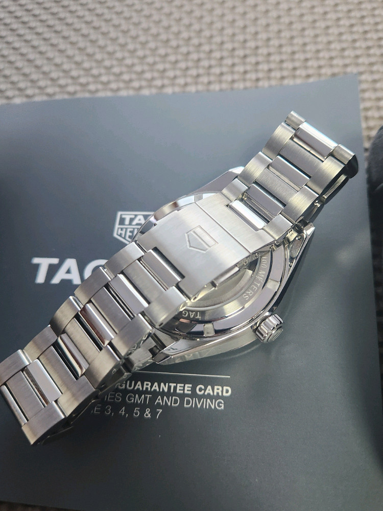 태그호이어 까레라 신형 39mm 실버 메탈 오토매틱 이미지
