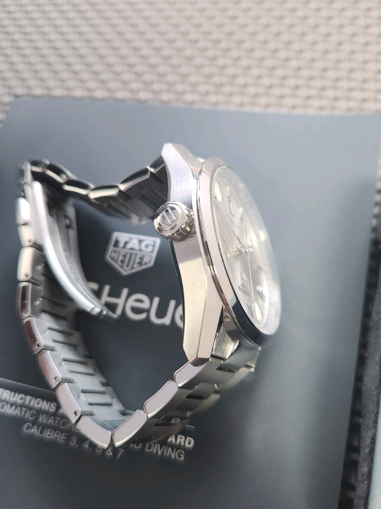 태그호이어 까레라 신형 39mm 실버 메탈 오토매틱 이미지