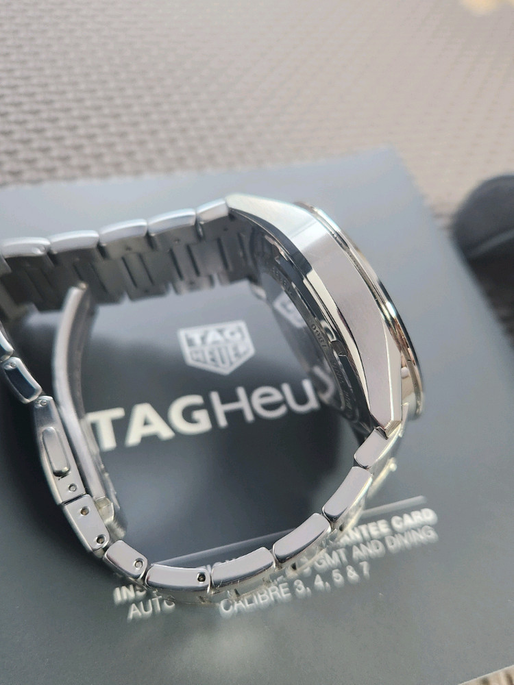 태그호이어 까레라 신형 39mm 실버 메탈 오토매틱 이미지