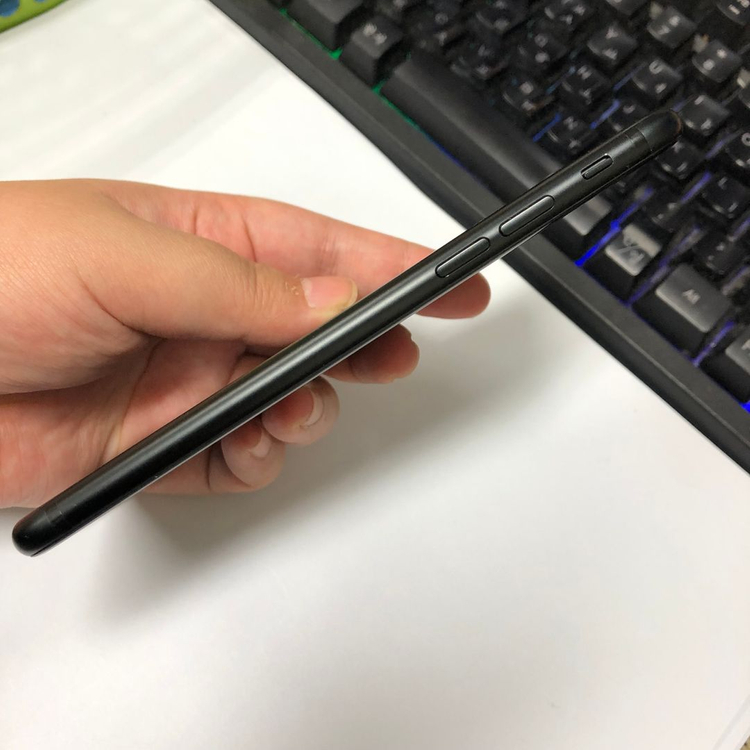 아이폰7 32GB 블랙 중고폰 배터리90% 인스타 레트로감성 카메라폰 135952 이미지